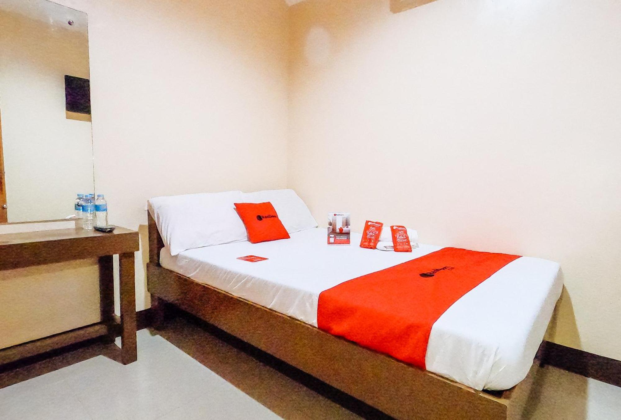 Reddoorz @ Pamaong Street Hotel Tagbilaran City Kültér fotó